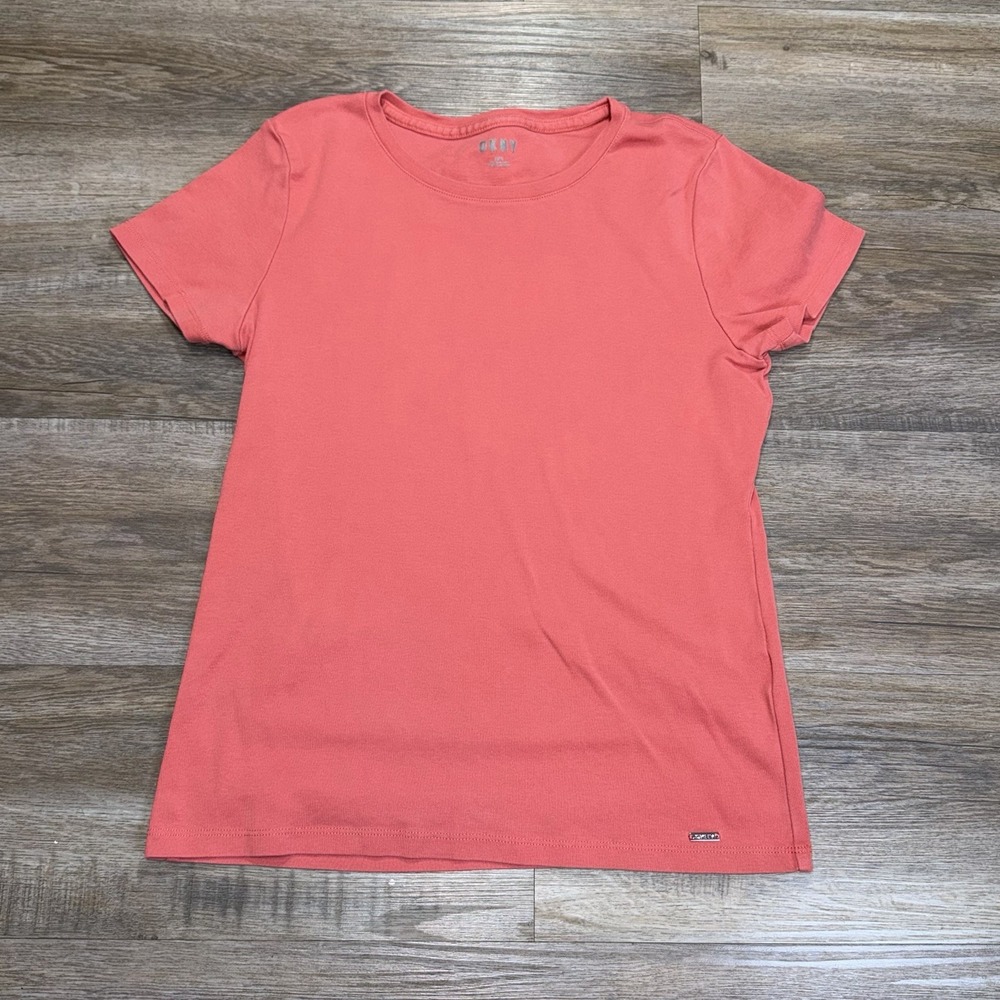 DKNY Coral Short-Sleeve Crewneck Tee Womens Medium Silver Logo Plaque